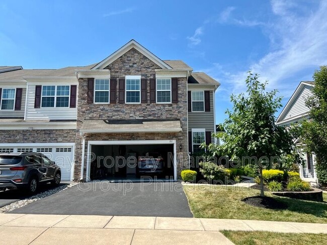 Building Photo - 151 Fairfield Cir N