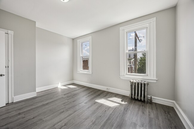 Building Photo - 1723 W Butler St
