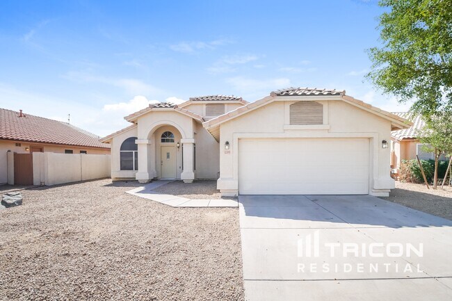 Primary Photo - 12209 W Edgemont Ave