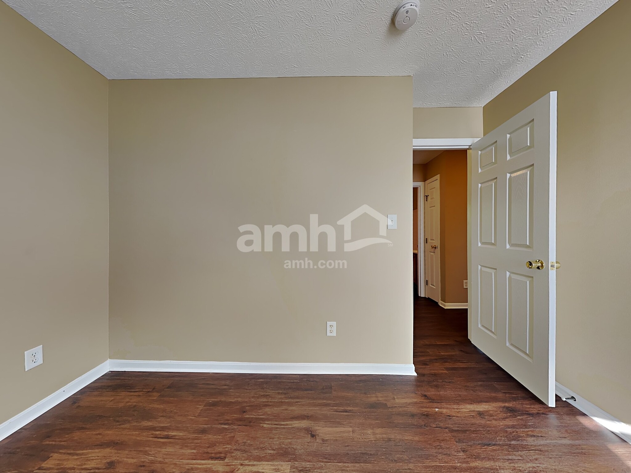 Building Photo - 127 Strawberry Fields Dr