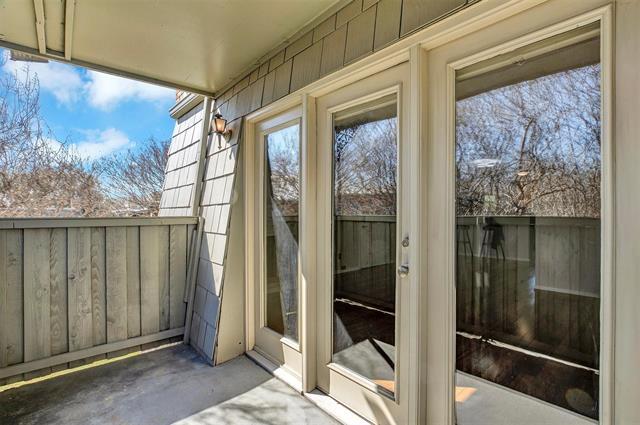 Building Photo - 7705 Meadow Park Dr