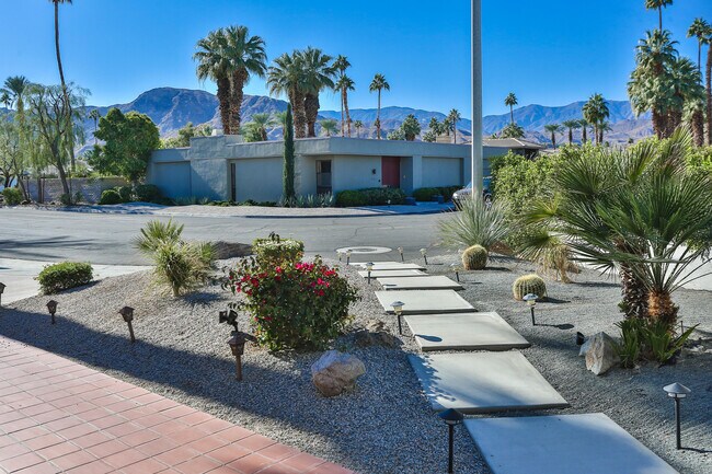 Building Photo - 37723 Peacock Cir