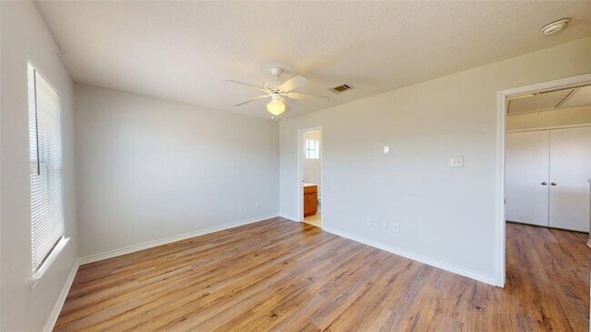 Building Photo - 4131 McFarland Dr