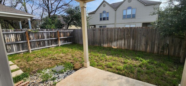 Building Photo - CYPRESS TRAILS OFF PRUE RD - 4-bedroom rental home!