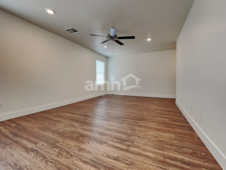 Building Photo - 21469 S 231st Way