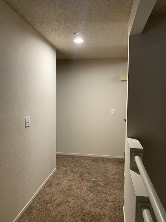 Building Photo - Multilevel townhome at City Homes East
