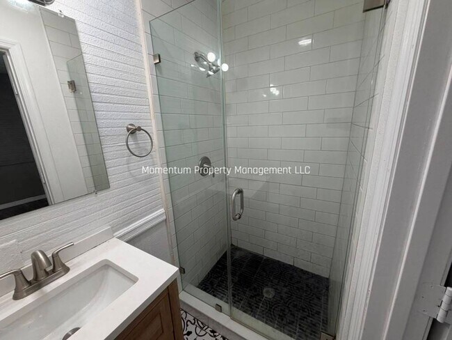 Building Photo - 2911 N 17th St