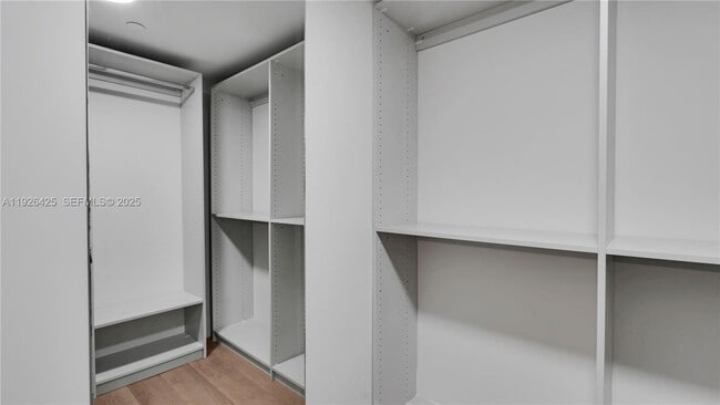 Building Photo - 555 NE 34th St