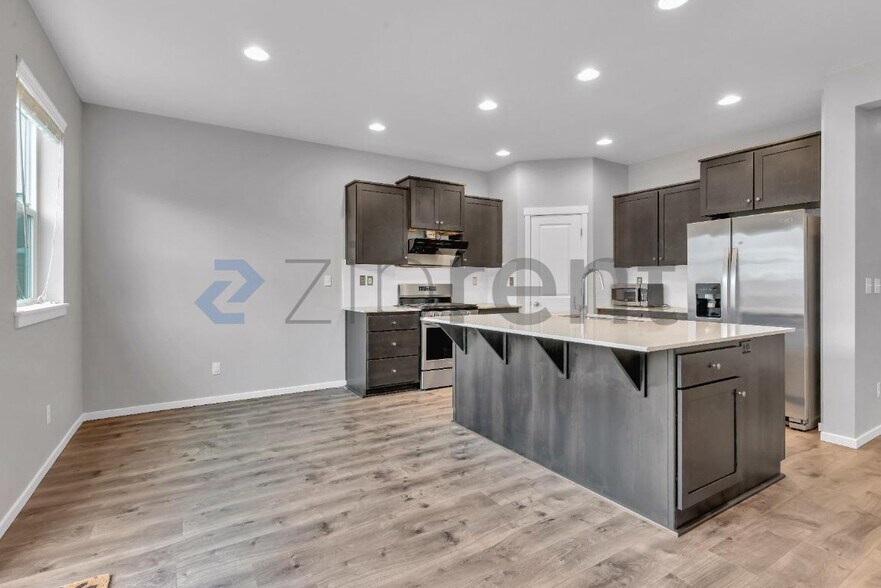 Building Photo - 15723 SW Thrush Ln