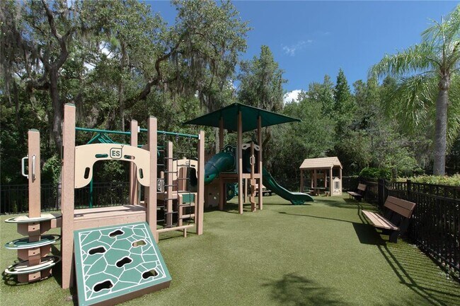 Building Photo - 16204 Nottingham Park Way