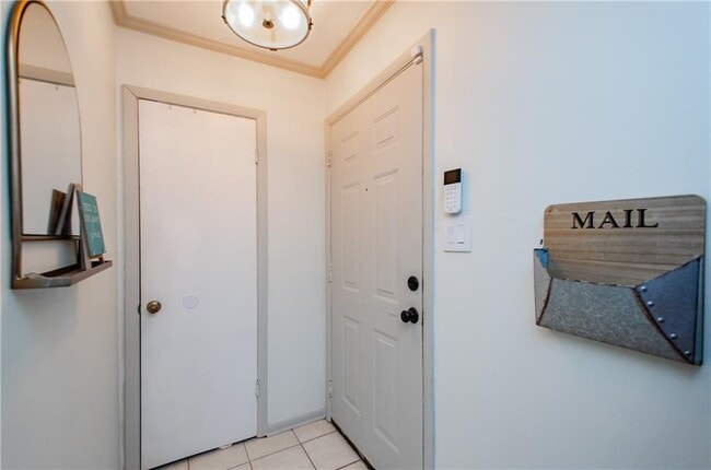 Building Photo - 5157 Roswell Rd NE