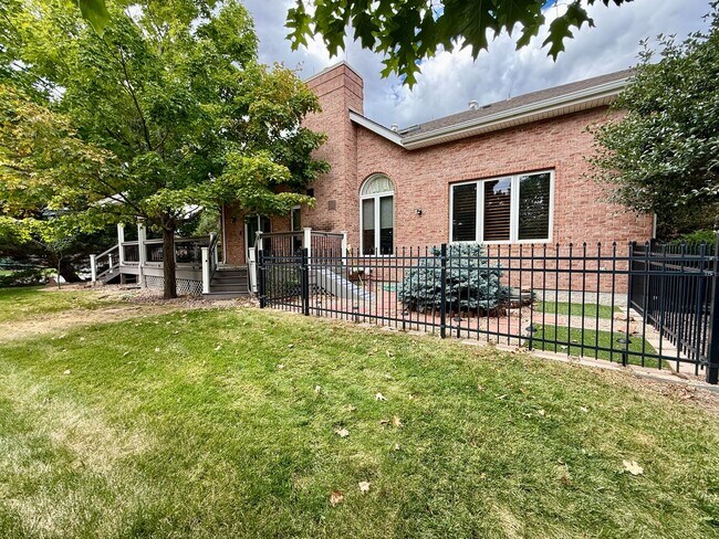 Building Photo - 3805 Brushland Ct