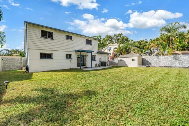 Building Photo - 6519 27th Way N