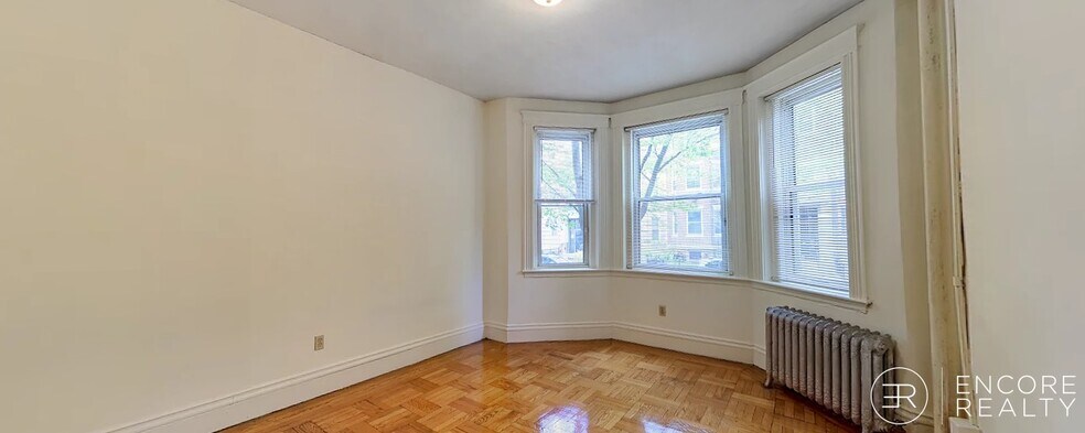Building Photo - 16 Queensberry St