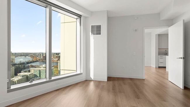 Building Photo - 35 Lomasney Wy