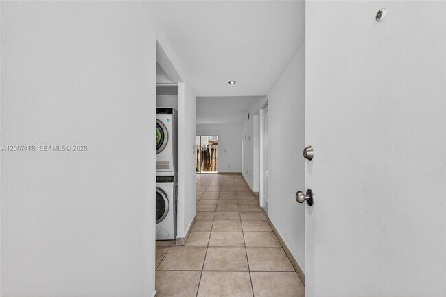 Building Photo - 240 NW 107th Ave