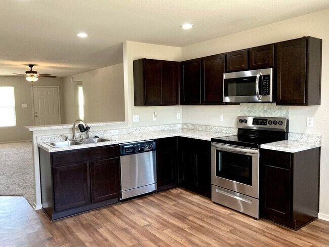 Building Photo - Contact Peggy at 501-676-1758