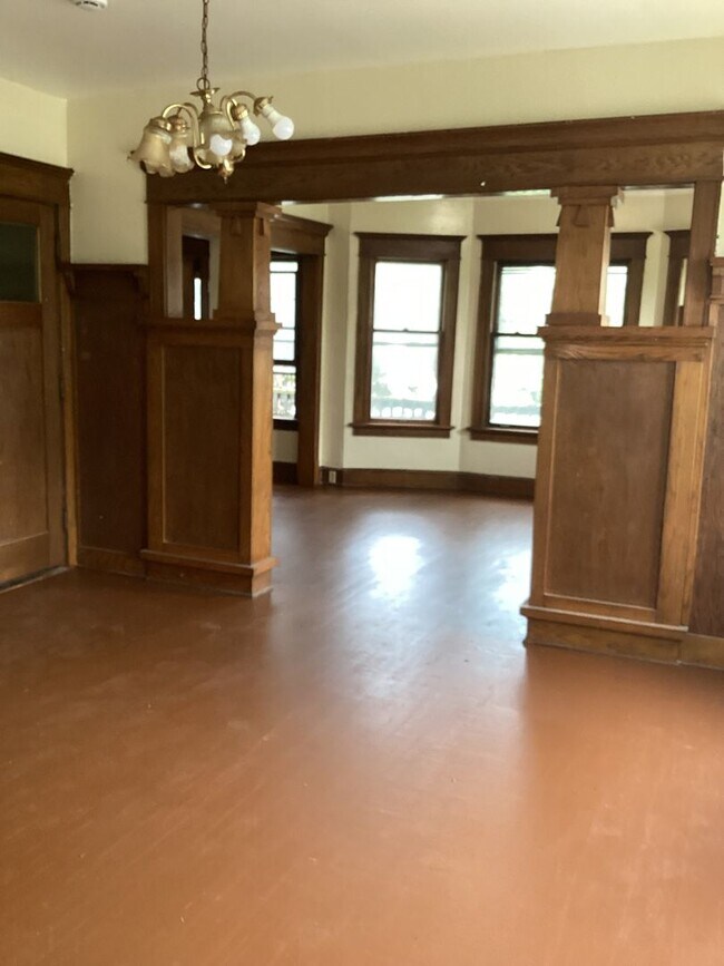 Building Photo - 2903-05 N 17th St