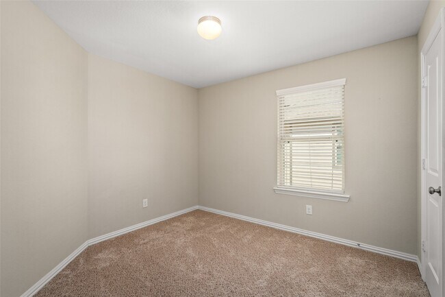 Building Photo - 187 Moon Dance Ct