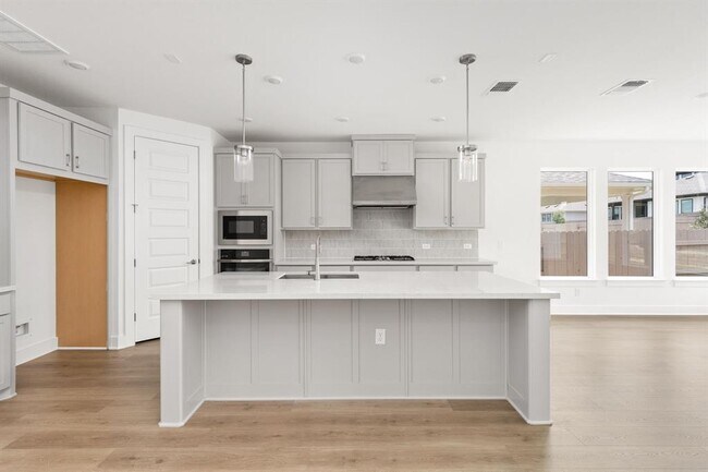 Building Photo - 9509 Boathouse Dr