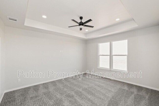 Building Photo - 17900 Lone Ranch Rd