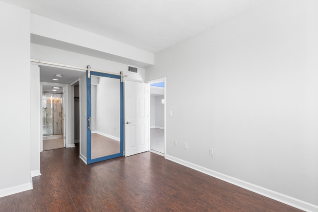 Building Photo - 235 6th St NW