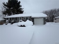 Building Photo - 8587 Caughdenoy Rd