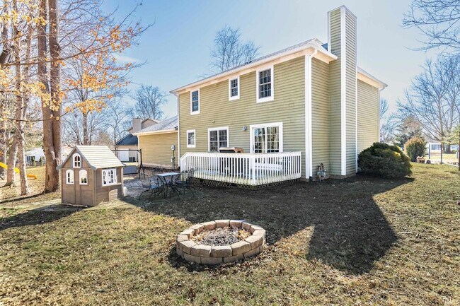 Building Photo - 3800 Christa Ct