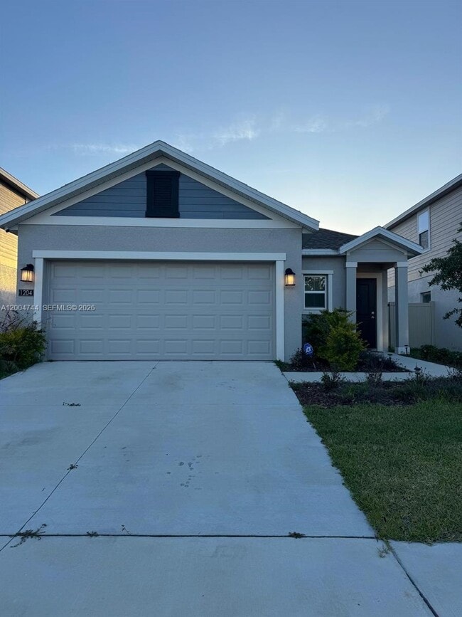 Building Photo - 1204 Deepwater