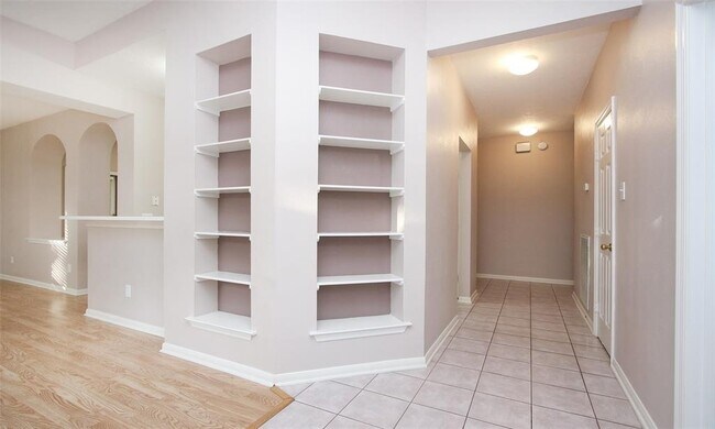 Building Photo - 130 N Magnolia Pond Pl