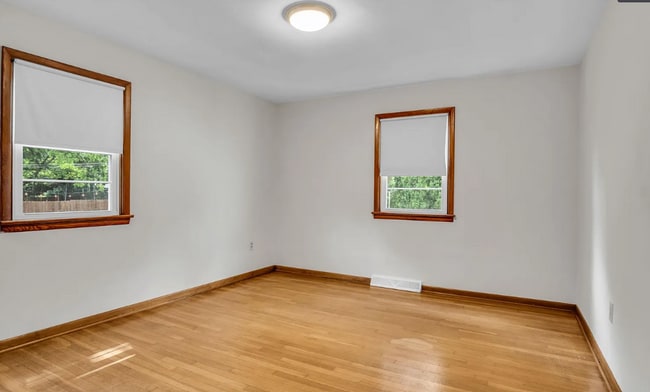 Building Photo - Updated 3-bedroom, 1-bath ranch home locat...