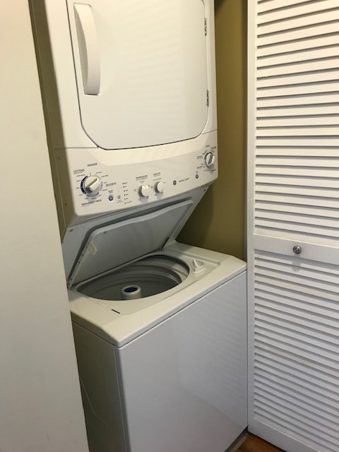 Building Photo - 2120 W Washington Blvd