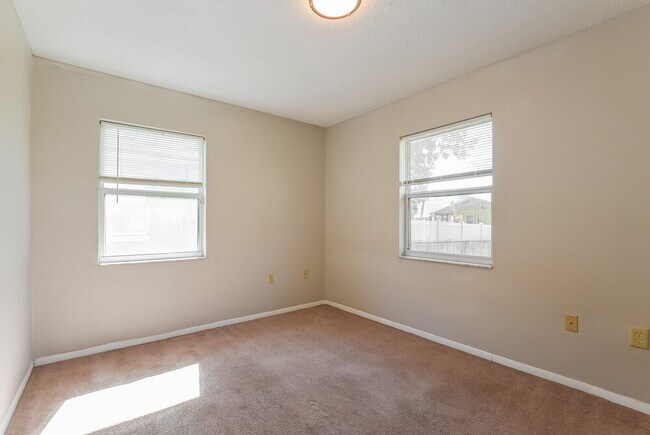 Building Photo - 1608 Gattis Dr