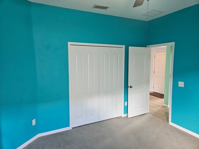 Building Photo - Stunning 3-Bed, 2-Bath Cul-de-Sac Home in ...