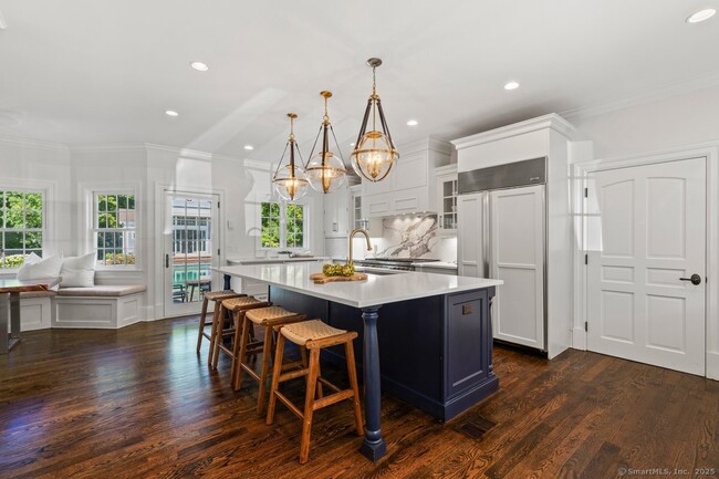 Building Photo - 1421 Oenoke Ridge