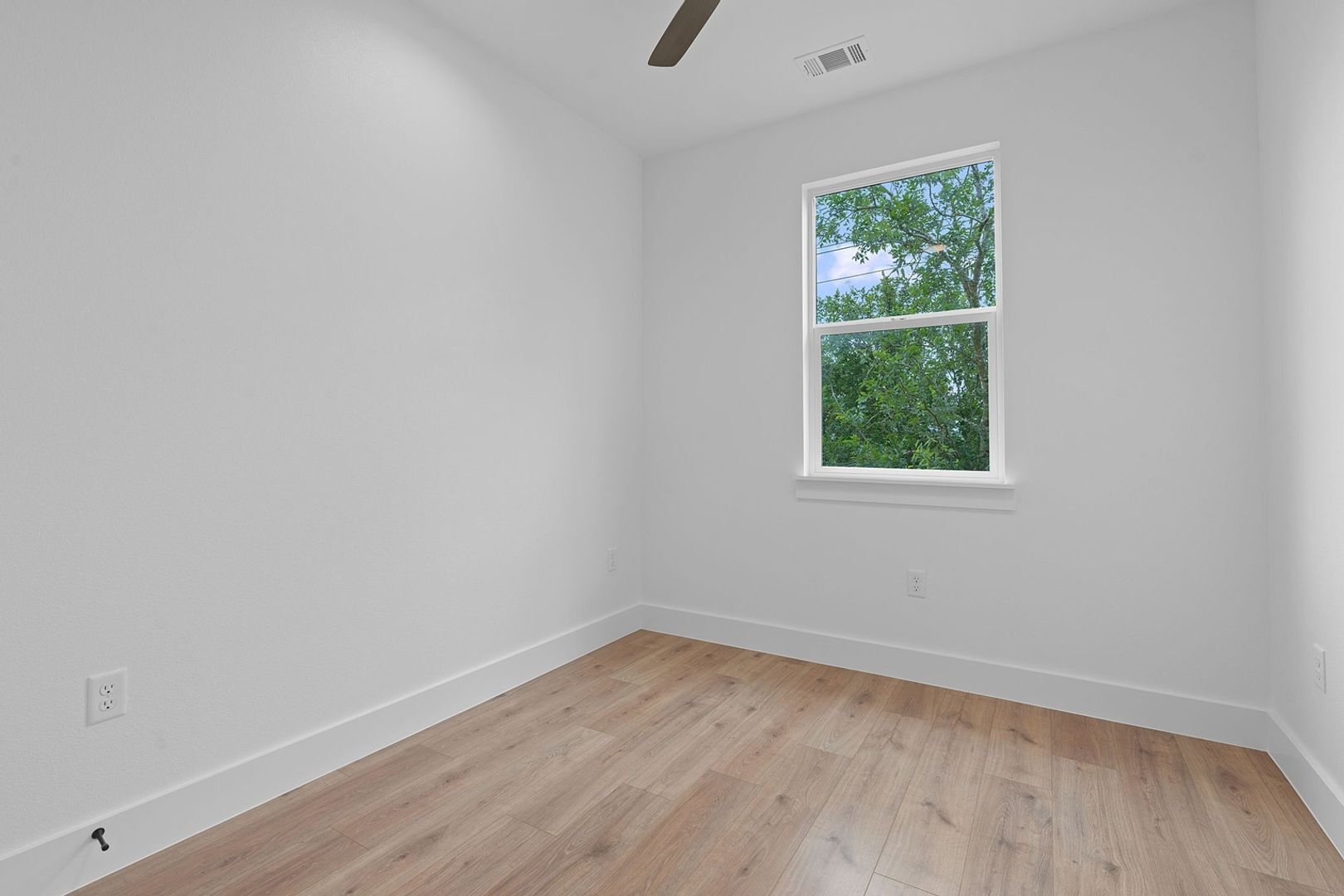 Building Photo - 124 S Mockingbird Cir