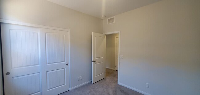 Building Photo - 5846 Steinbeck Vly St