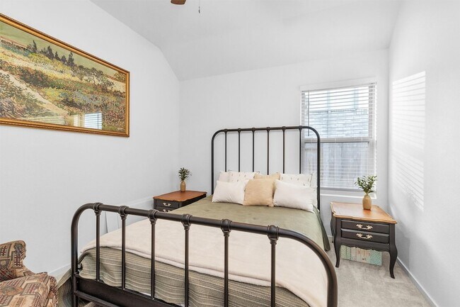 Building Photo - 8217 Boundary Waters Dr