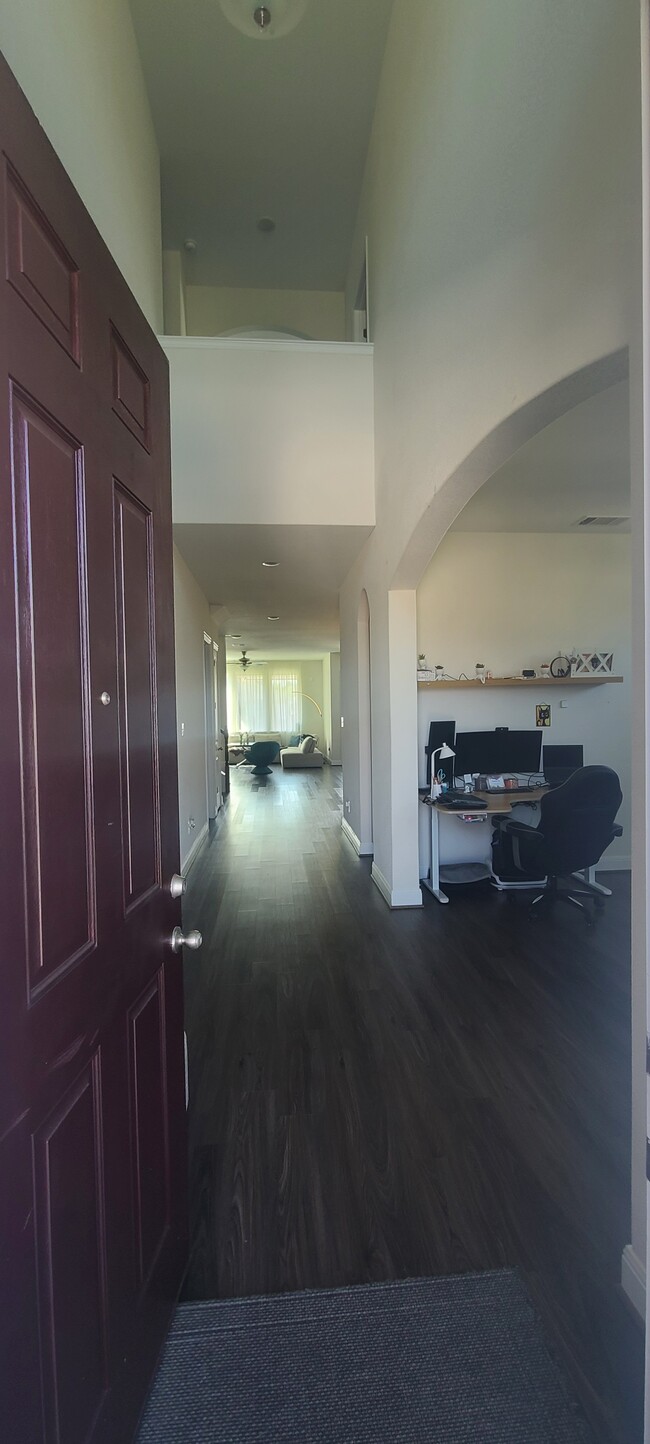 Building Photo - 5801 Antioch Cv