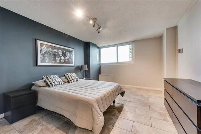 Building Photo - 3883 Turtle Creek Blvd