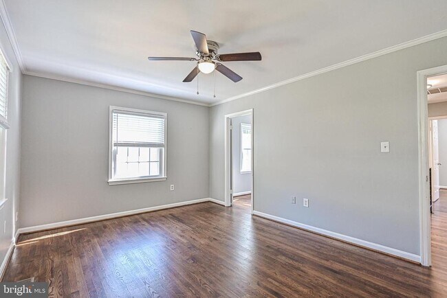 Building Photo - 7046 Leestone St