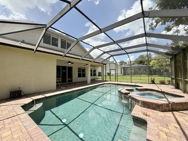 Building Photo - 15224 Kestrelrise Dr