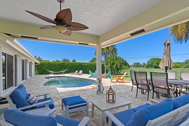 Building Photo - 7598 Fairway Trail