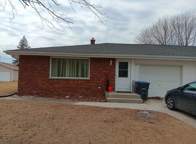 Building Photo - 3832 N 29th St