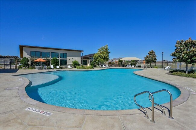 Building Photo - 117 White Steppe Way
