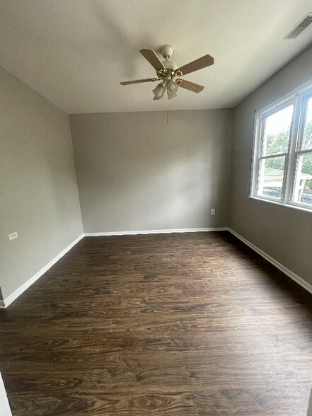 Building Photo - 4509 S Talman Ave