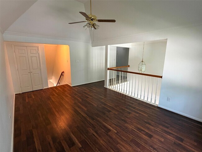 Building Photo - 1103 Glendale Dr