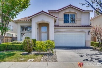 Building Photo - Comfort & Convenience in Santa Clara – Fre...