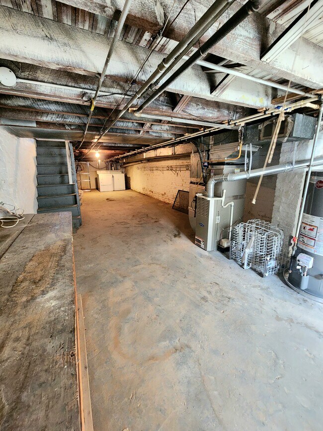 Building Photo - 1720 Jackson St