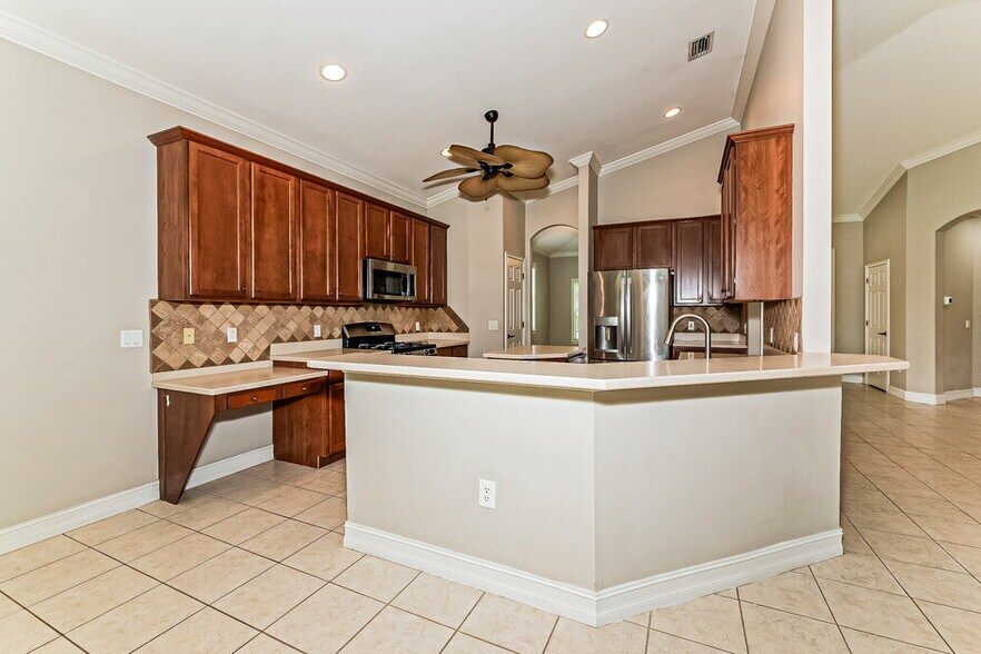 Building Photo - 6340 Rookery Cir